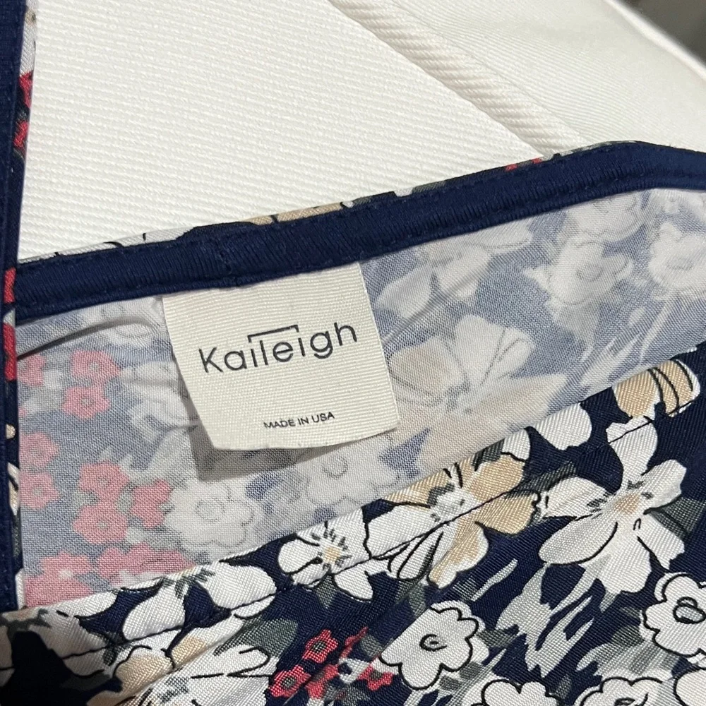 Kaileigh (stitch fix haul) Floral Wrap Midi Dress - Navy, Red & White, grey - Picture 5 of 6